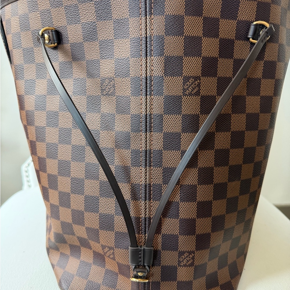 Authentic Louis Vuitton Neverfull GM - Picture 12 of 14